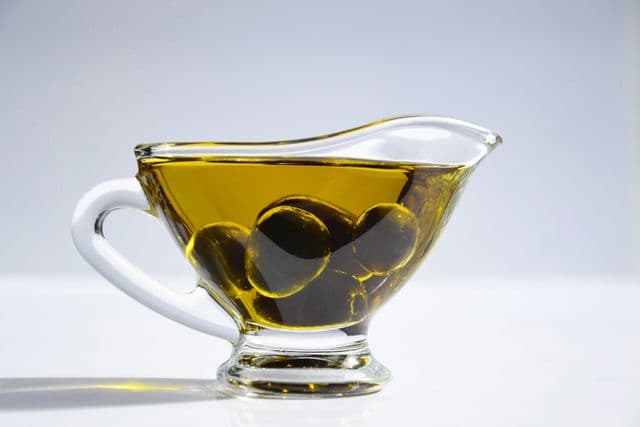 Extra Virgin Cold Pressed Premium Olive Oil - Image 1